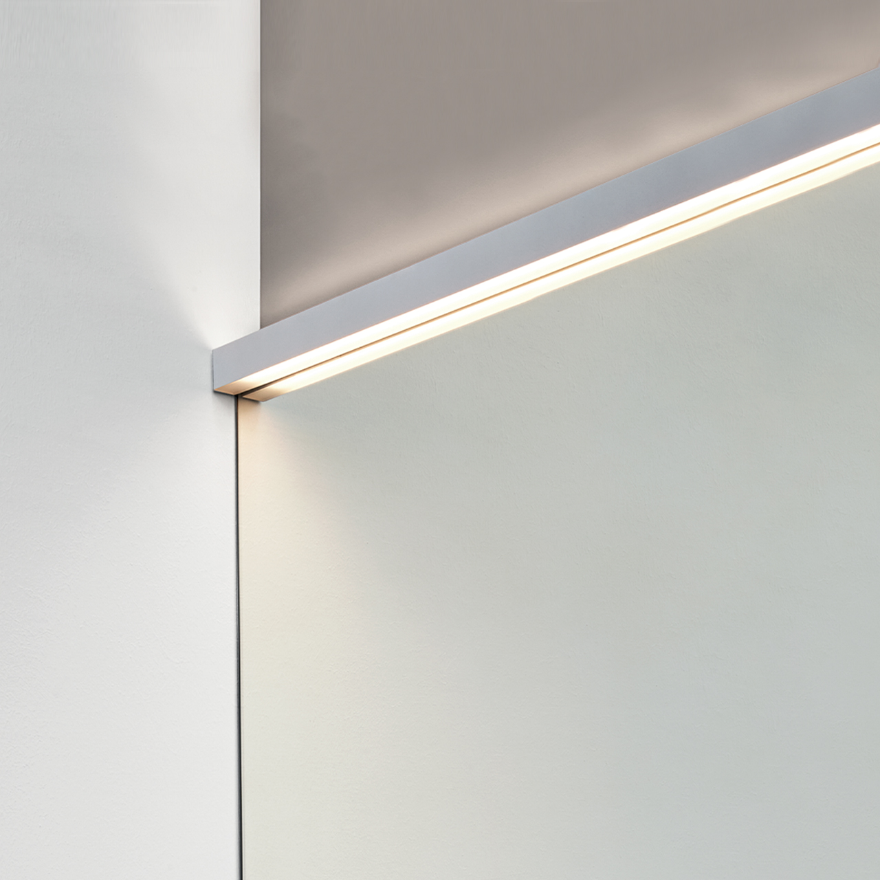 Metrolineare per specchiera illuminazione REXA Design